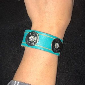 ✨3/$15 - Teal Leather Rhinestone Shotgun Bracelet